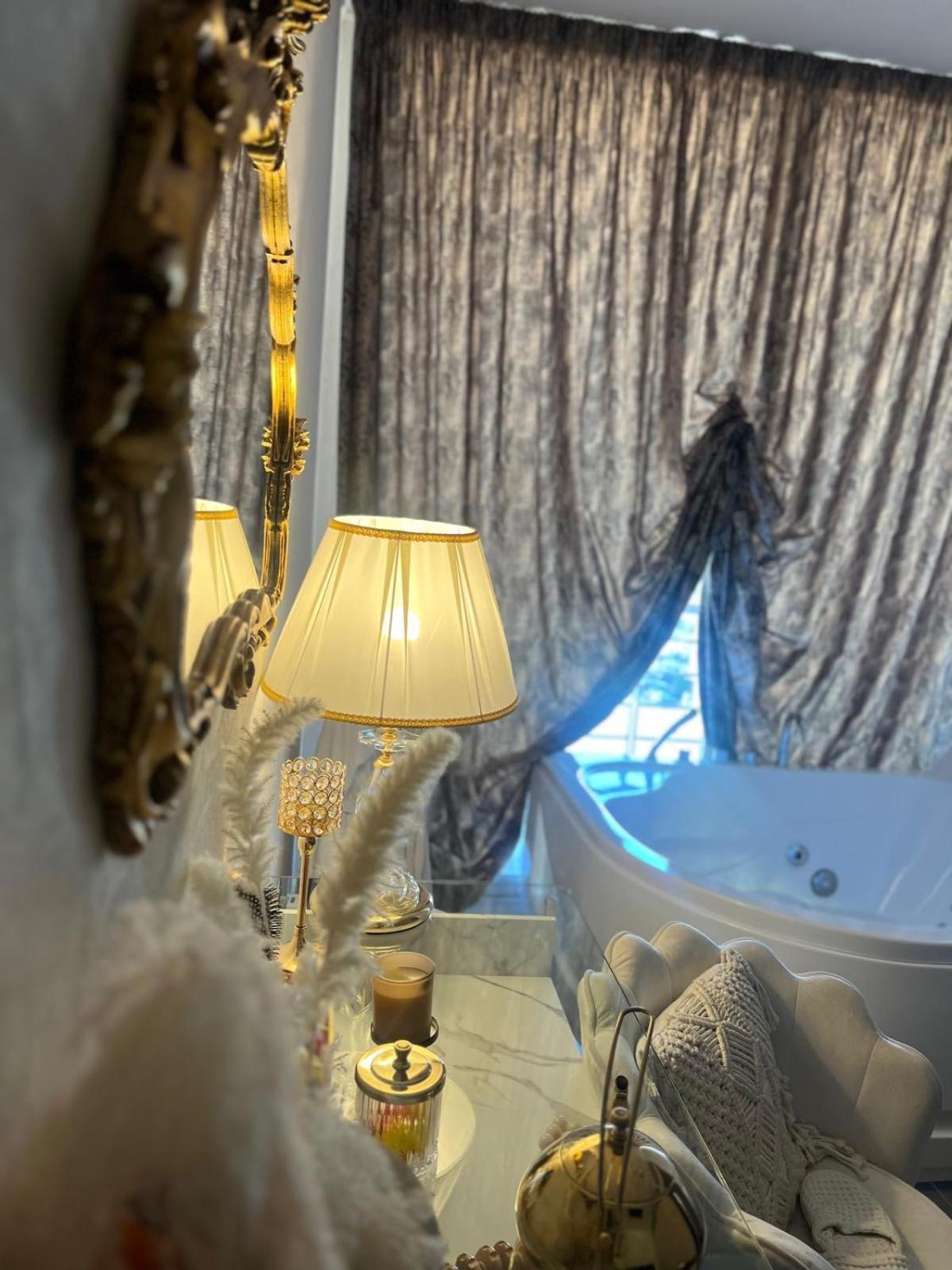 San Nicola La Strada Femme Noir Luxury Spa Experience מראה חיצוני תמונה